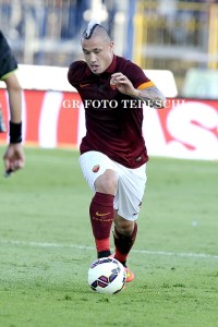 nainggolan gol Empoli Roma 4