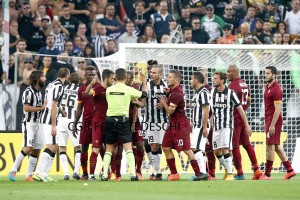 NERVOSISMO IN  juve roma 3 a 2
